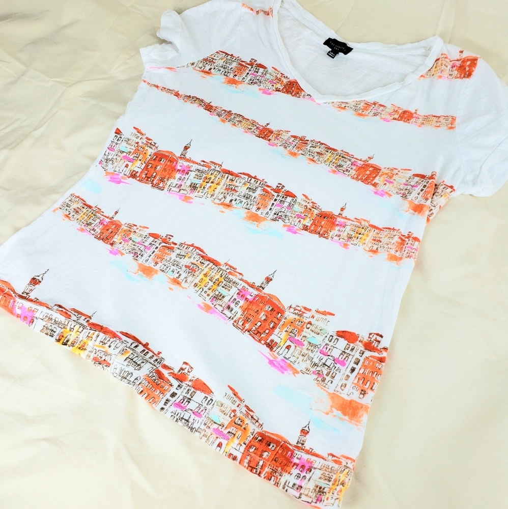 THE LIMITED White Tshirt Orange Building Pattern L